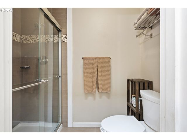 1774 E FOURTH Ave, Sutherlin, OR 97479