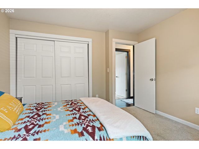 1774 E FOURTH Ave, Sutherlin, OR 97479