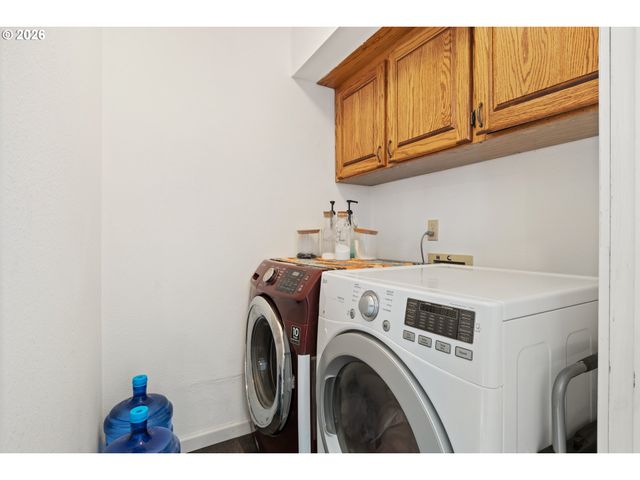 1774 E FOURTH Ave, Sutherlin, OR 97479