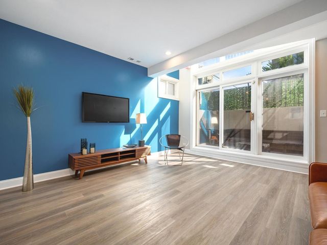 116 S Bell Avenue 1, Chicago, IL 60612