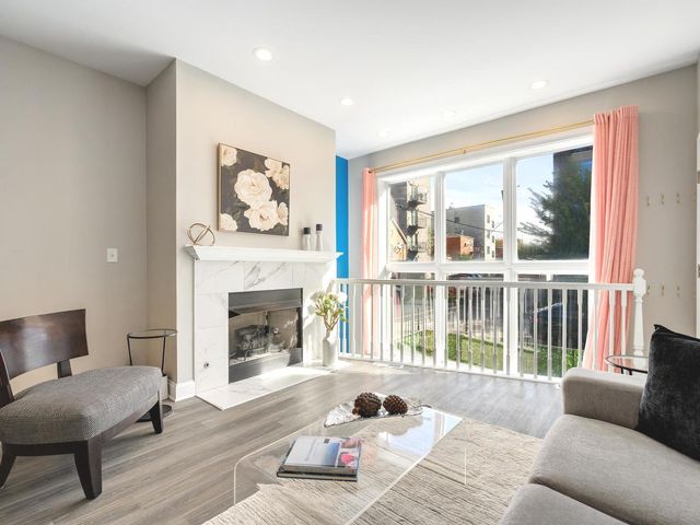 116 S Bell Avenue 1, Chicago, IL 60612