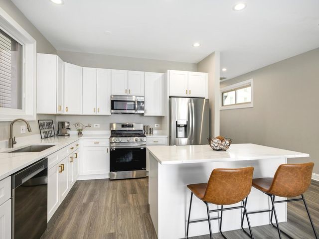 116 S Bell Avenue 1, Chicago, IL 60612