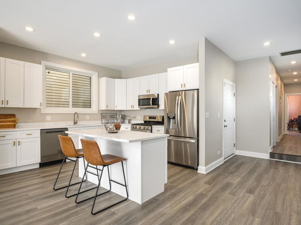 116 S Bell Avenue 1, Chicago, IL 60612 — photo 5