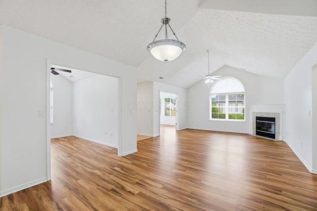 7267 Falls View Circle, Delaware, OH 43015