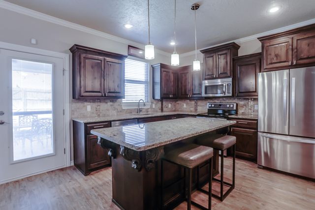 10309 Vernon Drive, Lubbock, TX 79423