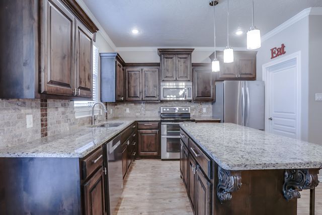 10309 Vernon Drive, Lubbock, TX 79423