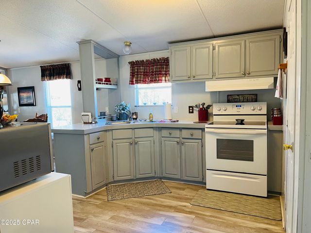 3010 Five Points Road, Cottondale, FL 32431