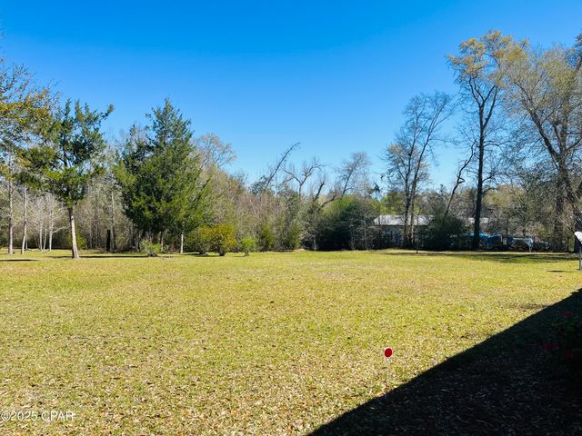 3010 Five Points Road, Cottondale, FL 32431