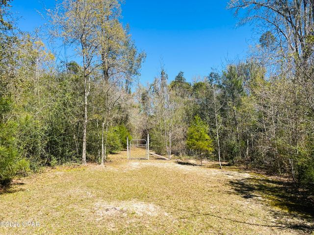 3010 Five Points Road, Cottondale, FL 32431