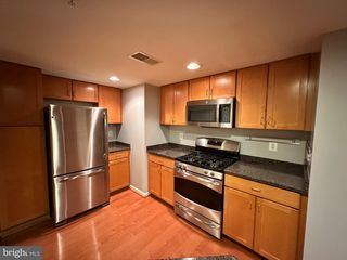 2220 FAIRFAX DR #806, Arlington, VA 22201
