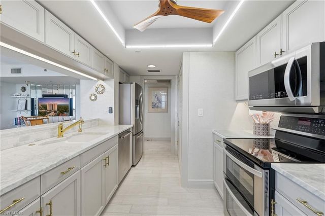 6361 Pelican Bay BLVD 402, Naples, FL 34108