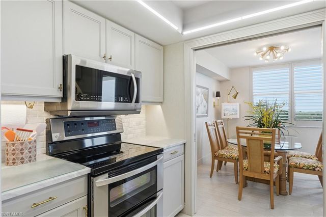6361 Pelican Bay BLVD 402, Naples, FL 34108
