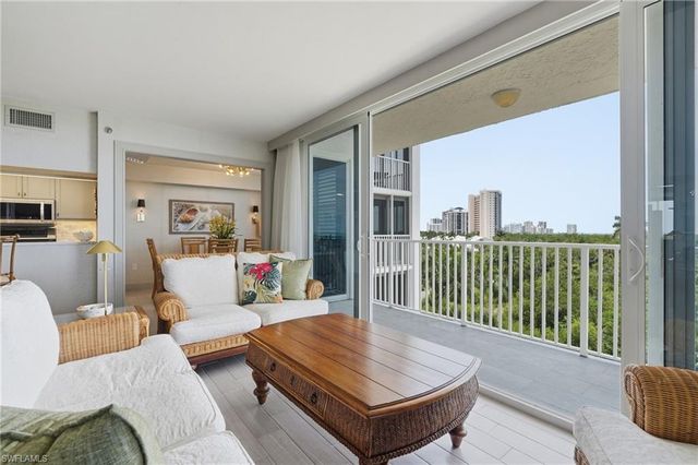 6361 Pelican Bay BLVD 402, Naples, FL 34108