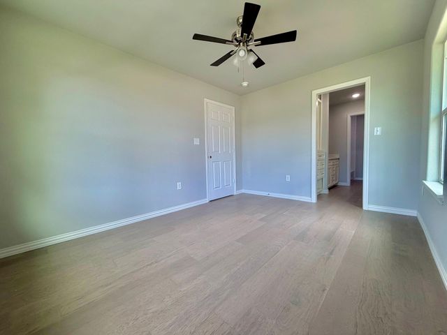 1102 Elm Street, Deer Park, TX 77536