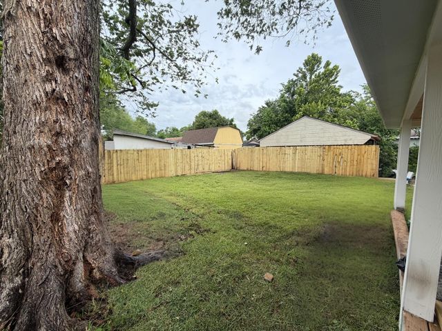 1102 Elm Street, Deer Park, TX 77536