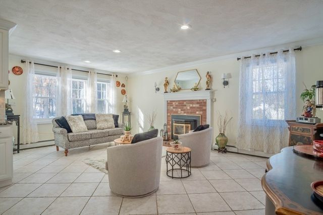 17 Ice Pond Drive, Rowley, MA 01969