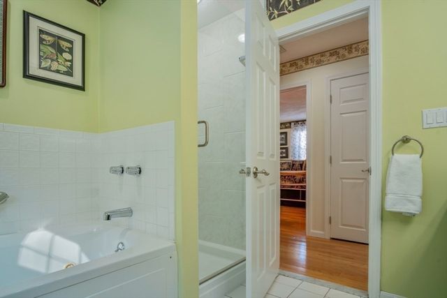 17 Ice Pond Drive, Rowley, MA 01969