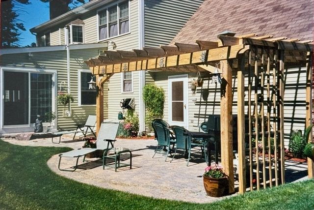 17 Ice Pond Drive, Rowley, MA 01969