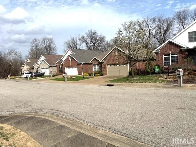 2901 Betsy Court, Evansville, IN 47720