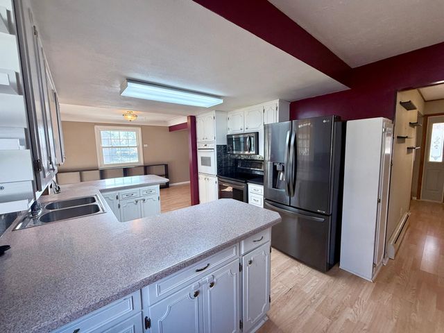 1065 Jorgenson Street, Hutchinson, MN 55350