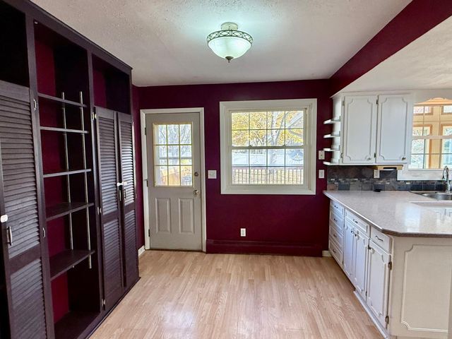 1065 Jorgenson Street, Hutchinson, MN 55350