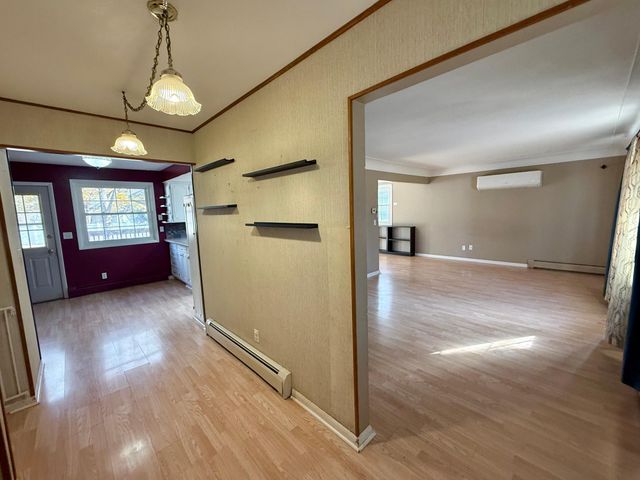 1065 Jorgenson Street, Hutchinson, MN 55350