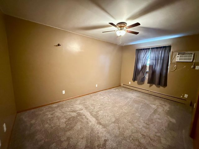 1065 Jorgenson Street, Hutchinson, MN 55350