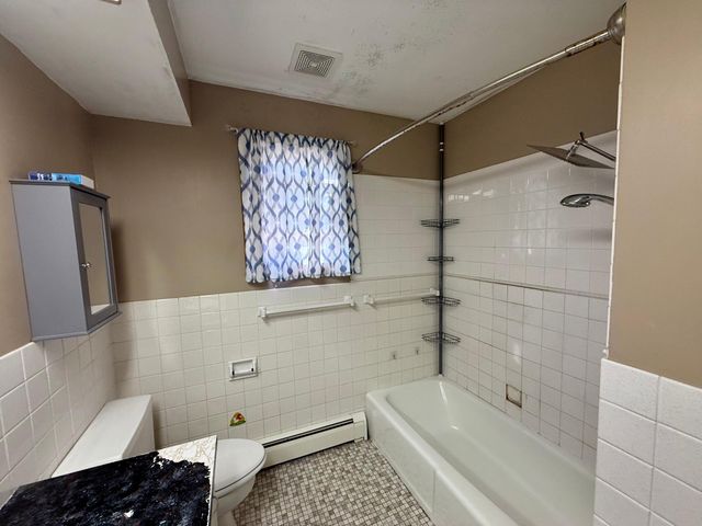 1065 Jorgenson Street, Hutchinson, MN 55350