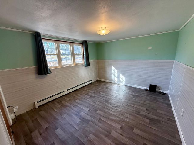 1065 Jorgenson Street, Hutchinson, MN 55350