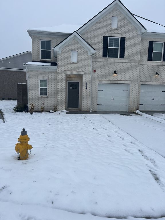 204 Douglas Bend Rd Unit 804, Gallatin, TN 37066