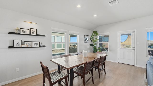 1819 Sadie Lark, New Braunfels, TX 78130