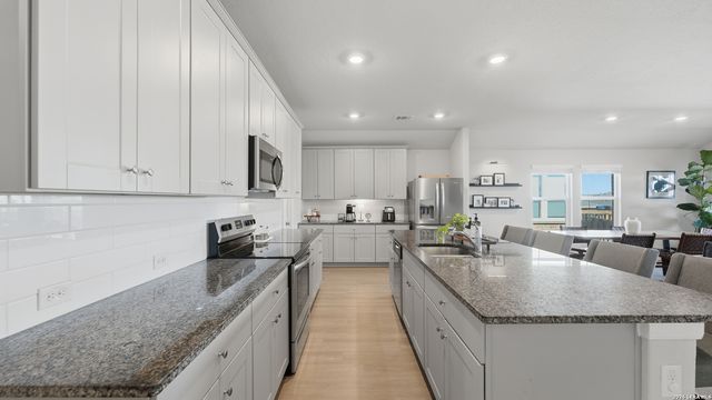 1819 Sadie Lark, New Braunfels, TX 78130