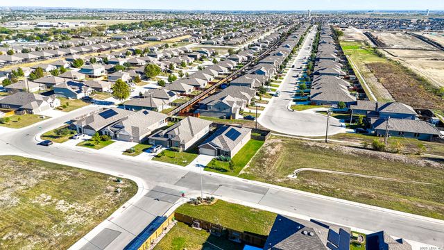 1819 Sadie Lark, New Braunfels, TX 78130