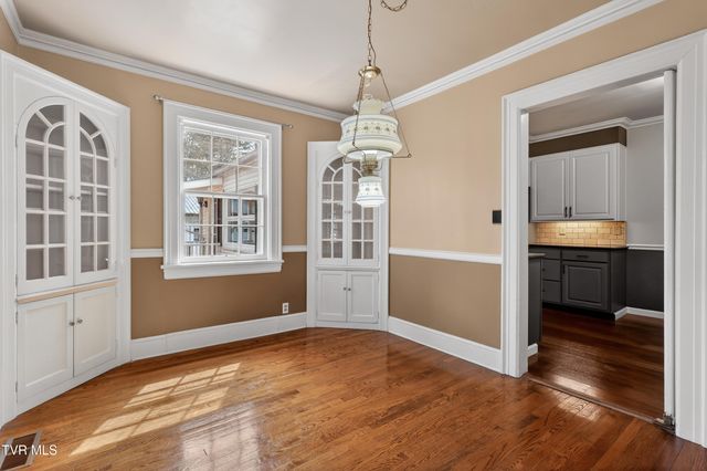 2111 Lee Highway, Bristol, VA 24201