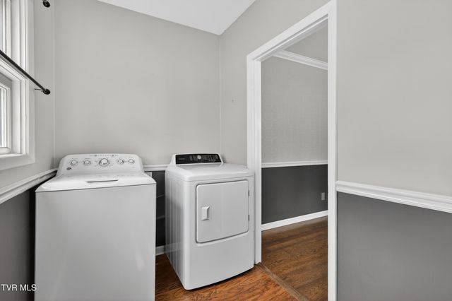 2111 Lee Highway, Bristol, VA 24201