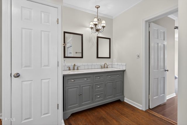 2111 Lee Highway, Bristol, VA 24201