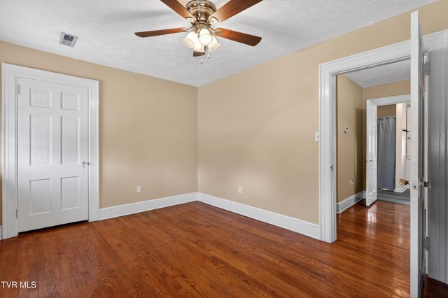 2111 Lee Highway, Bristol, VA 24201