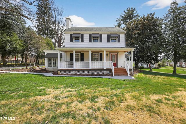 2111 Lee Highway, Bristol, VA 24201