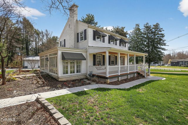 2111 Lee Highway, Bristol, VA 24201