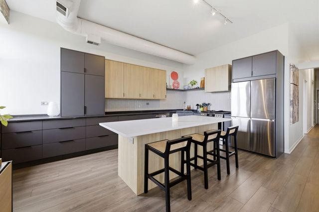 2101 W Rice Street 407, Chicago, IL 60622