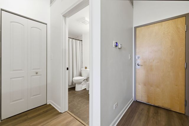 2101 W Rice Street 407, Chicago, IL 60622