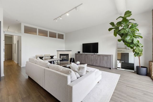 2101 W Rice Street 407, Chicago, IL 60622