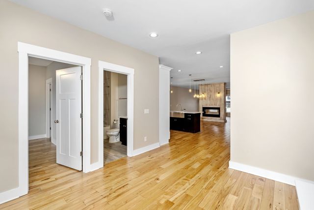 5725 Morrow Rd, Nashville, TN 37209