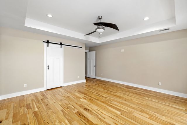 5725 Morrow Rd, Nashville, TN 37209