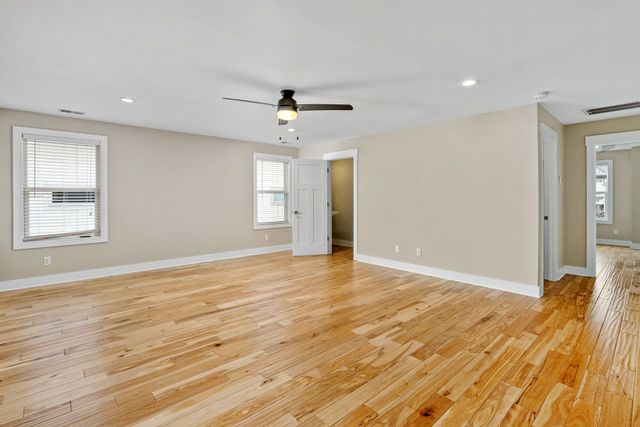 5725 Morrow Rd, Nashville, TN 37209