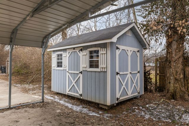 5725 Morrow Rd, Nashville, TN 37209