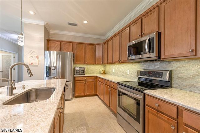 14510 Lanier CT, Naples, FL 34114