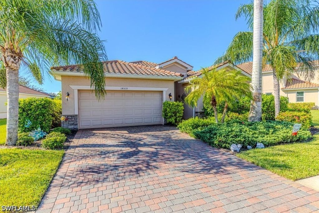 14510 Lanier CT, Naples, FL 34114