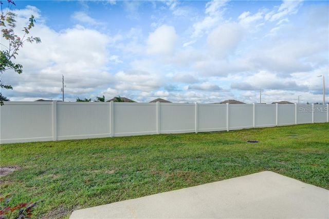 7083 WOODCHASE GLEN DRIVE, Riverview, FL 33578