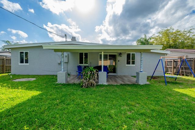 762 Gardenia Drive, Royal Palm Beach, FL 33411